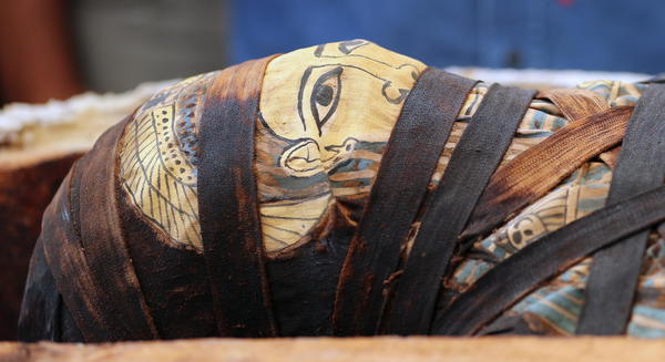 Scoperti in Egitto 59 sarcofagi in legno di 2.500 anni fa © EPA