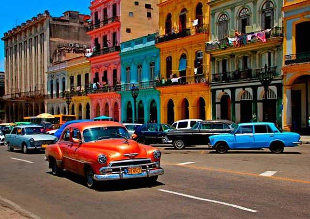 per le vie dellHavana, capitale di Cuba © ANSA