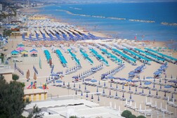Sulle concessioni per i balneari proseguono gli scambi con l'Italia