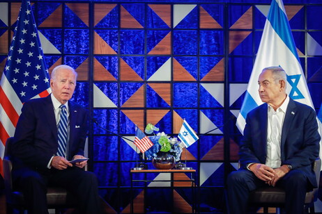Joe Biden e Benjamin Netanyahu em reunião em 18 de outubro de 2023