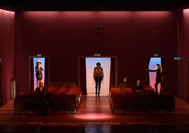 Teatro: successo per 'Cinema Cielo' a Cagliari © (foto di Dietrich Steinmetz)