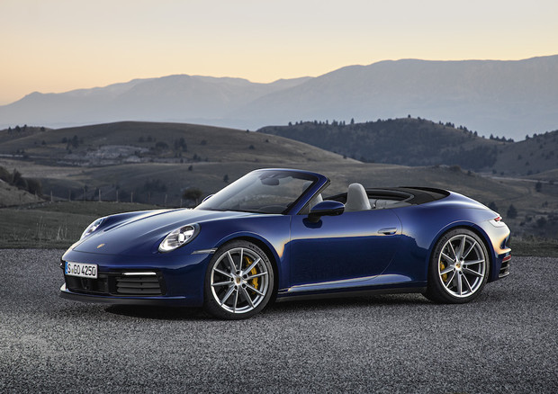 In vista della stagione estiva Porsche 'scopre' la 911 © Porsche